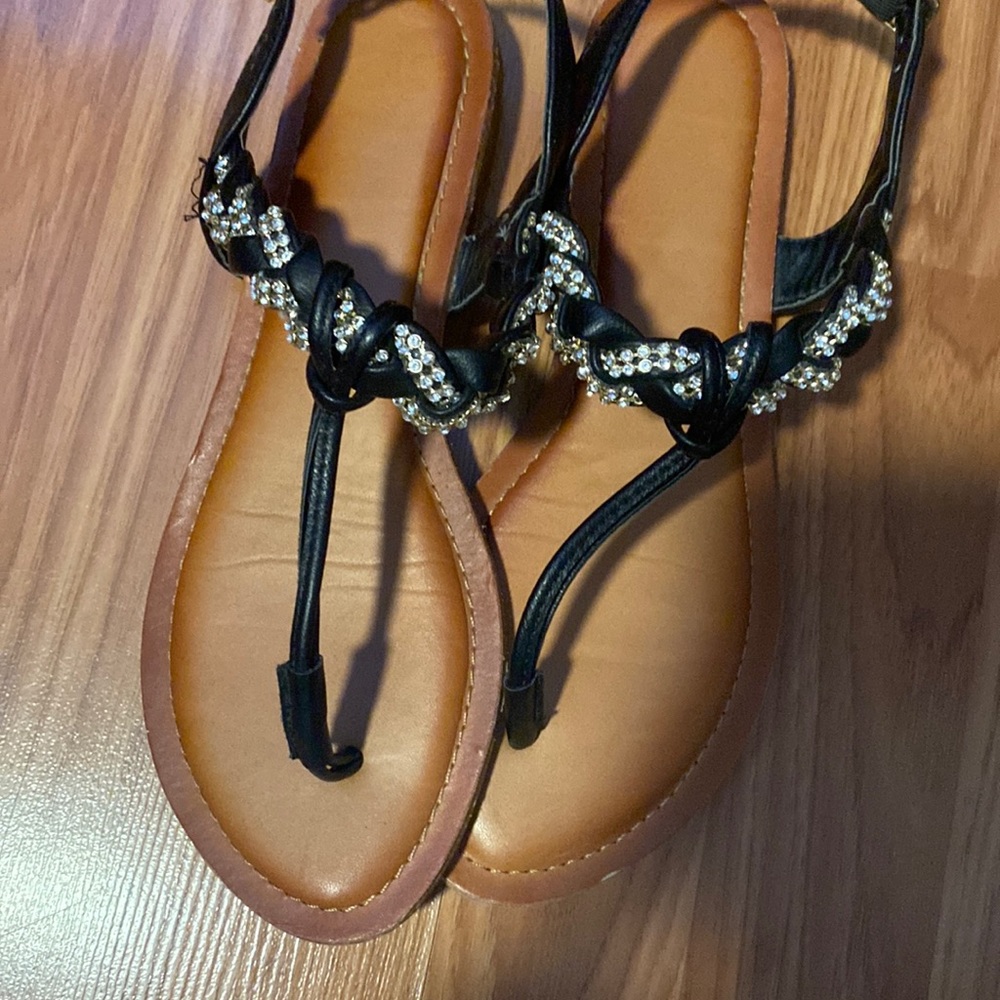 Thong sandals